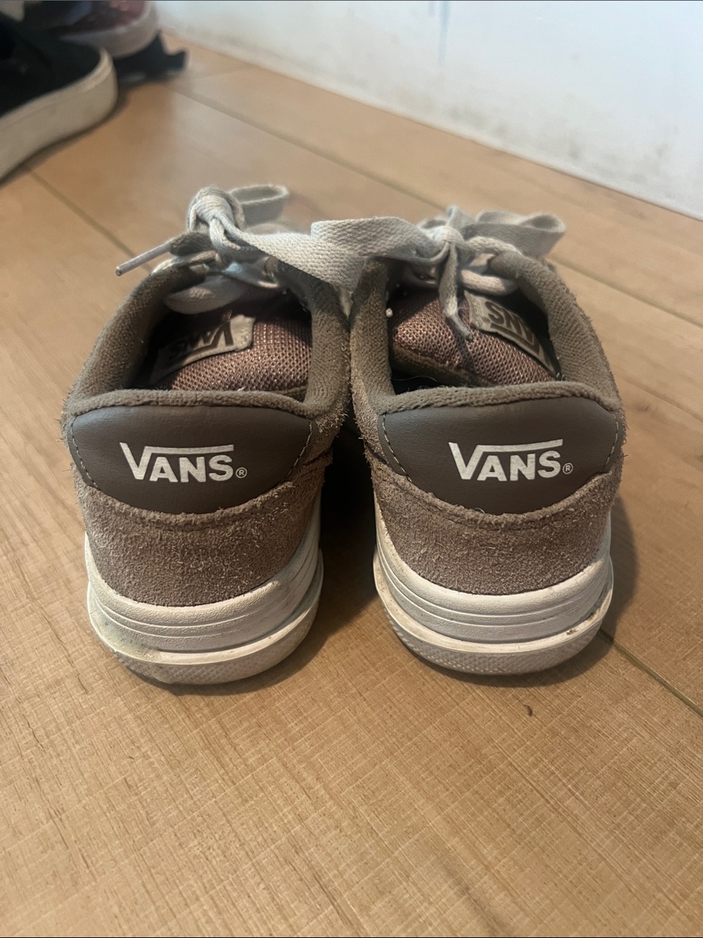 Vans tan Suede Low-Top Sneakers with White Stripe - Picture 2 of 3